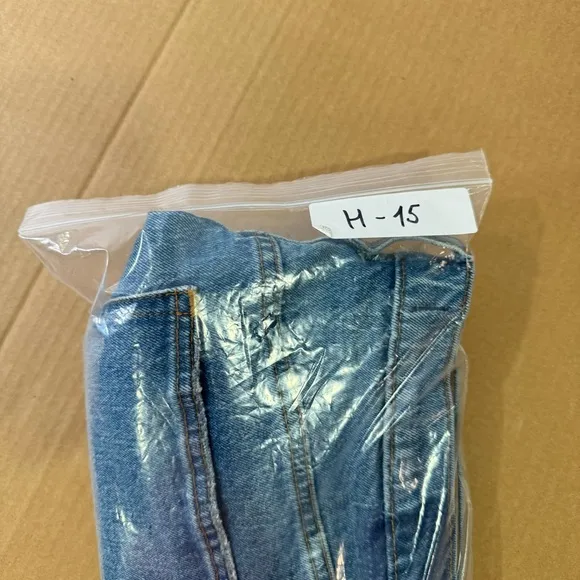 Abercrombie and Fitch Curve Love High Rise 4' Mom Denim Mini Shorts Stretch W33