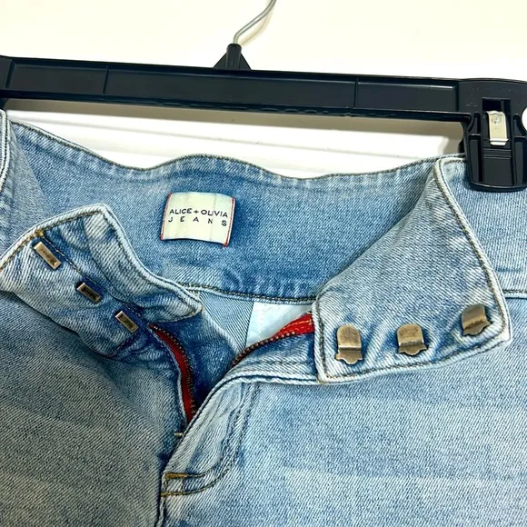 Alice   Olivia Denim Shorts size 32