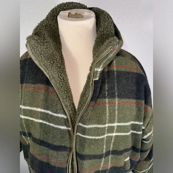 American Eagle XXSMALL Reversible Bomber Jacket Green Sherpa 2 Plaid Flannel