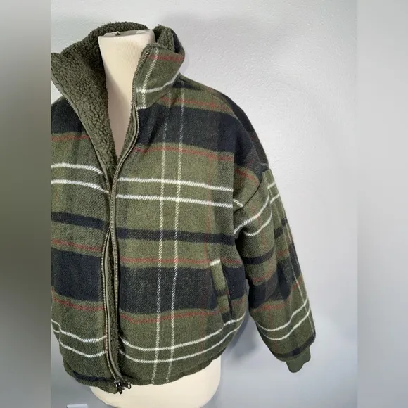American Eagle XXSMALL Reversible Bomber Jacket Green Sherpa 2 Plaid Flannel