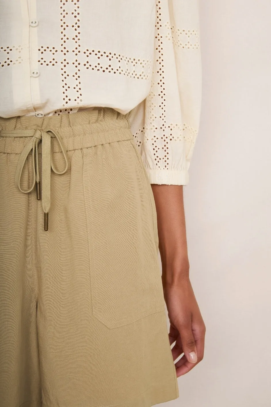 Aniyah Cargo Short - Sand