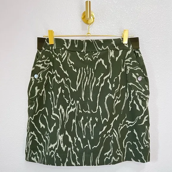 ATHLETA Vienna Cargo Skort Size 10