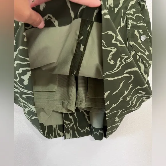 ATHLETA Vienna Cargo Skort Size 10