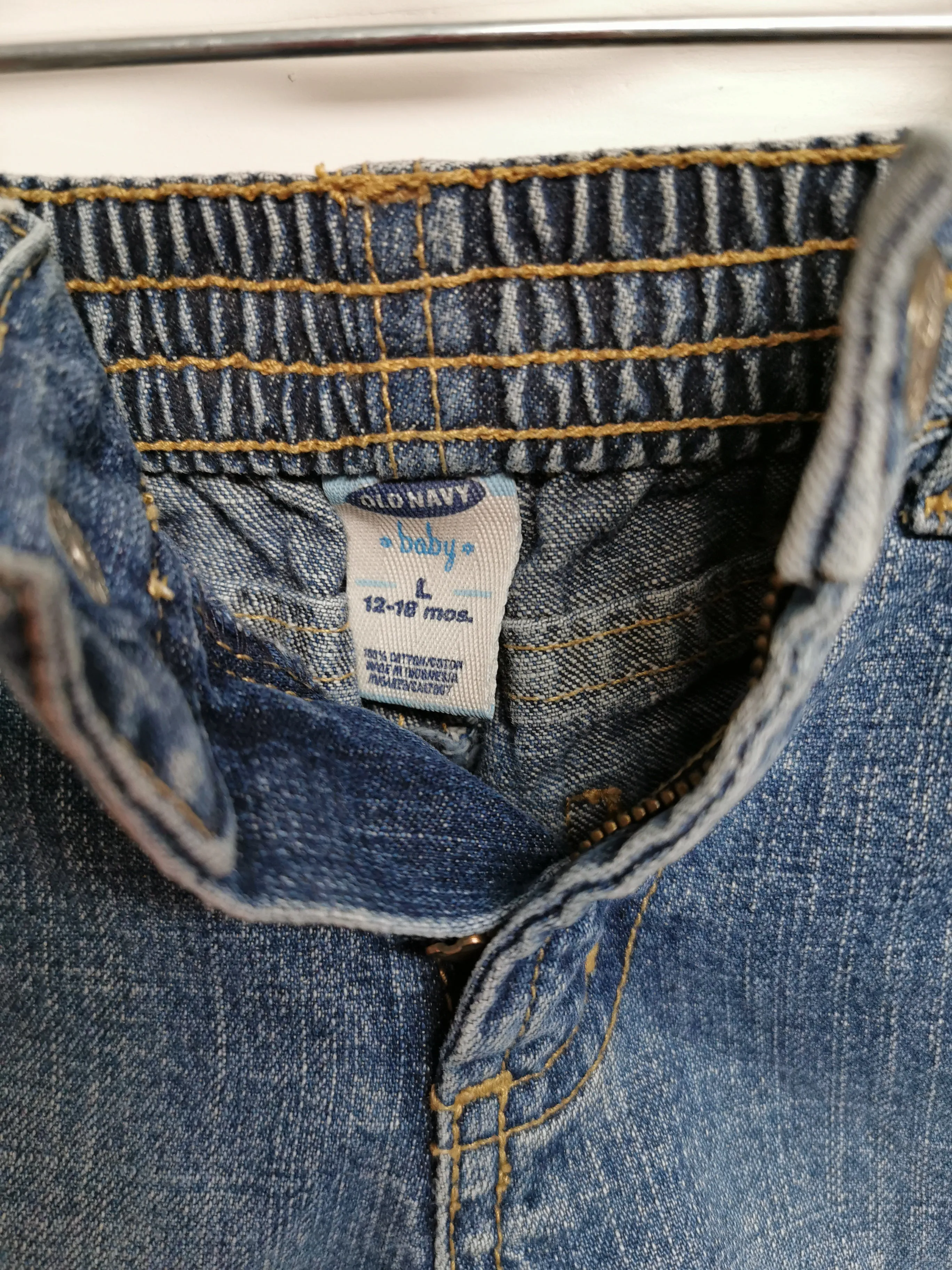 BABY BOY SIZE 18/24 MONTHS - OLD NAVY, Denim Cargo Shorts VGUC B43