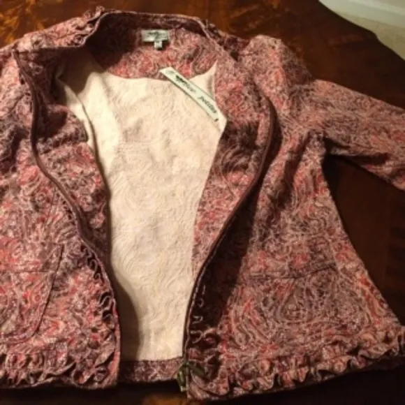 Beautiful Paisley Print Short Jacket/ Topper- PM