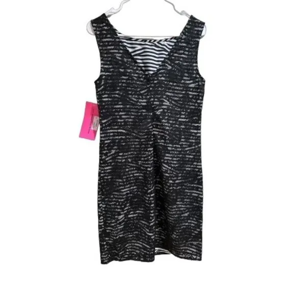 Betsey Johnson Womens size 4 Black and White Lace Shift Dress Stripes Party