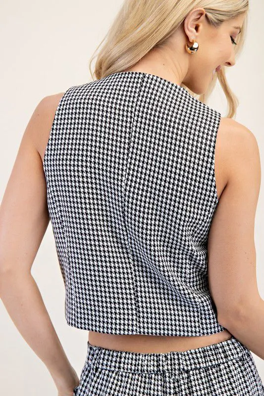 Black & white button down top