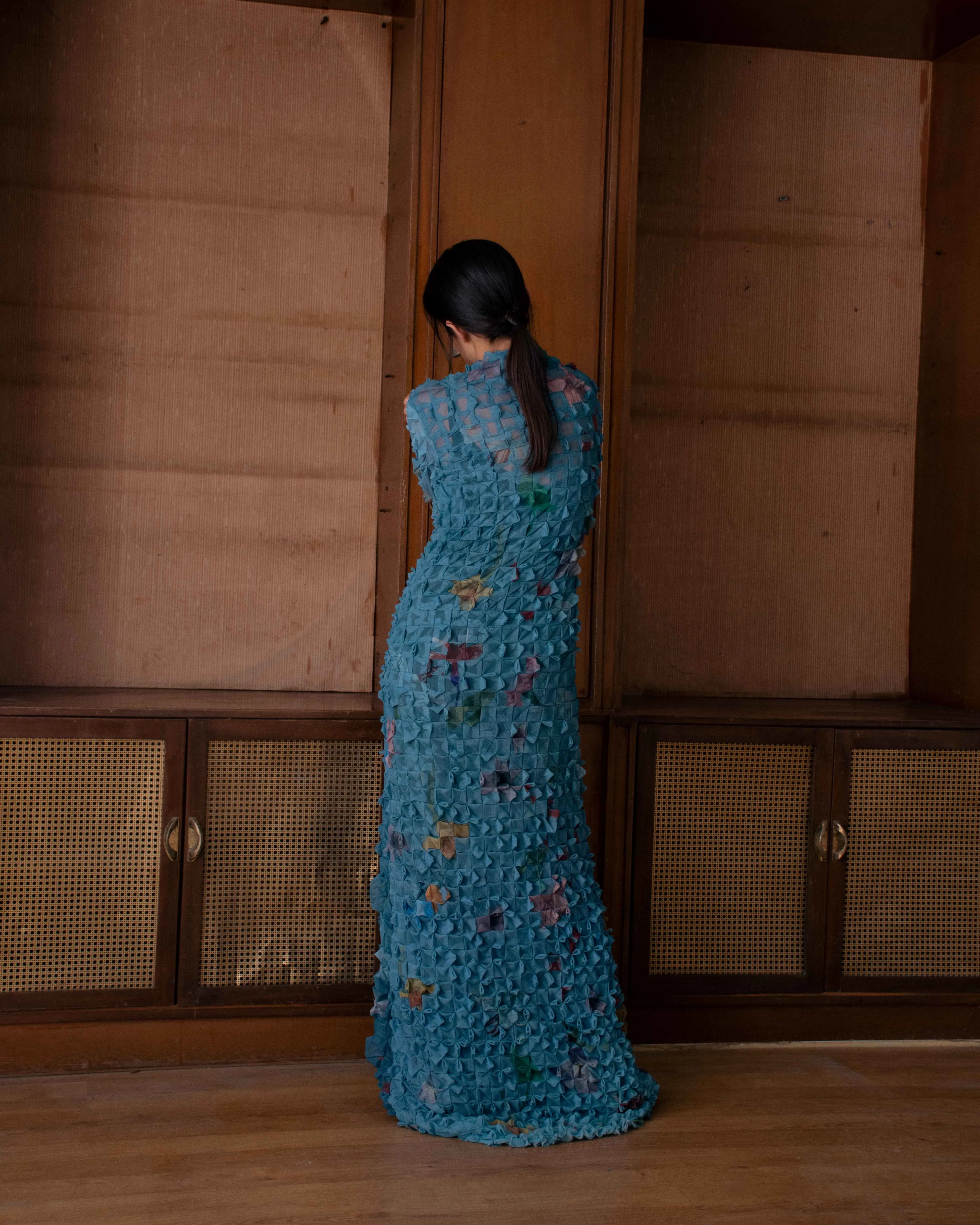 CAPITONÉ GOWN