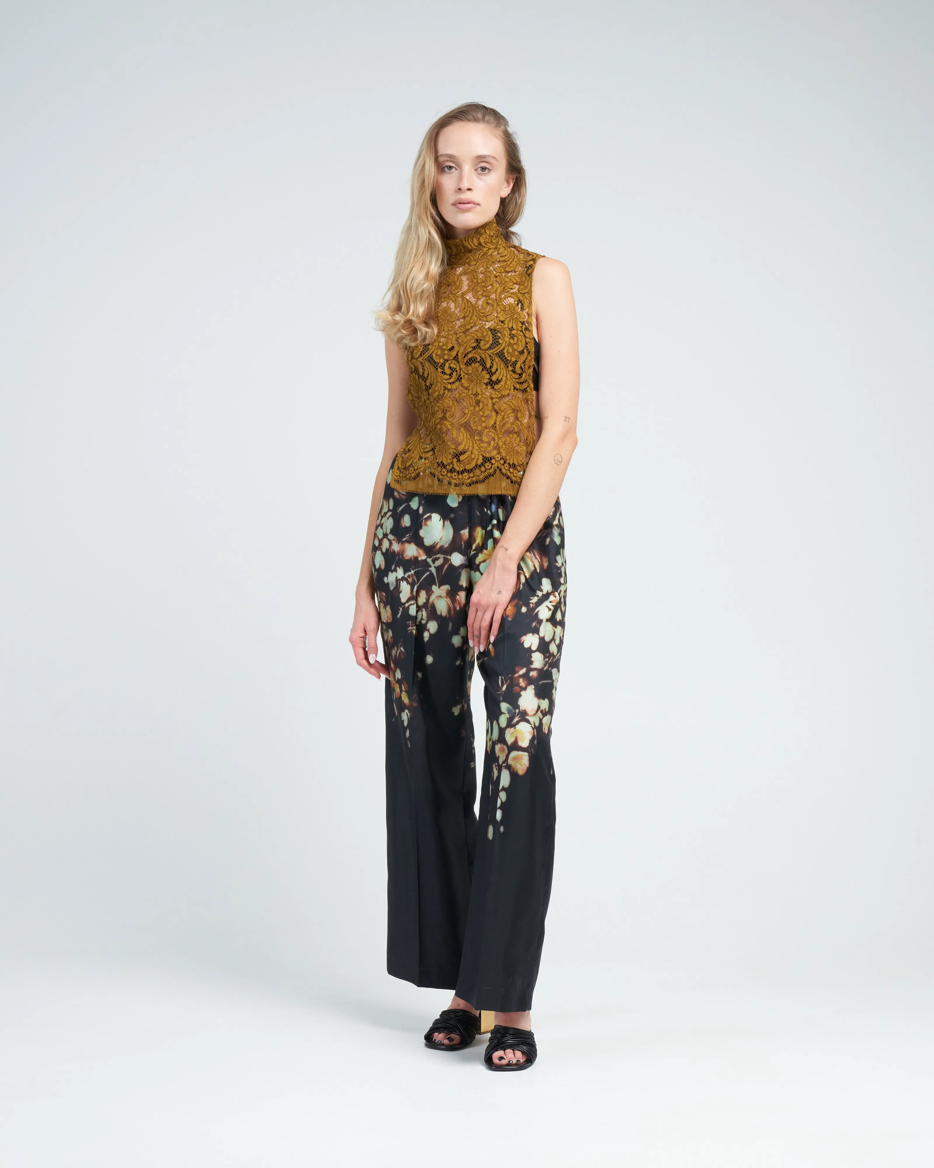 carma top - khaki