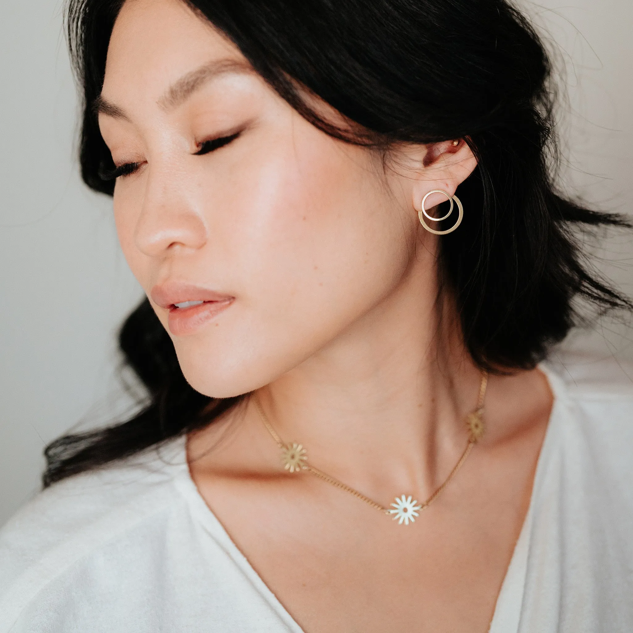 Daisy Chain Necklace