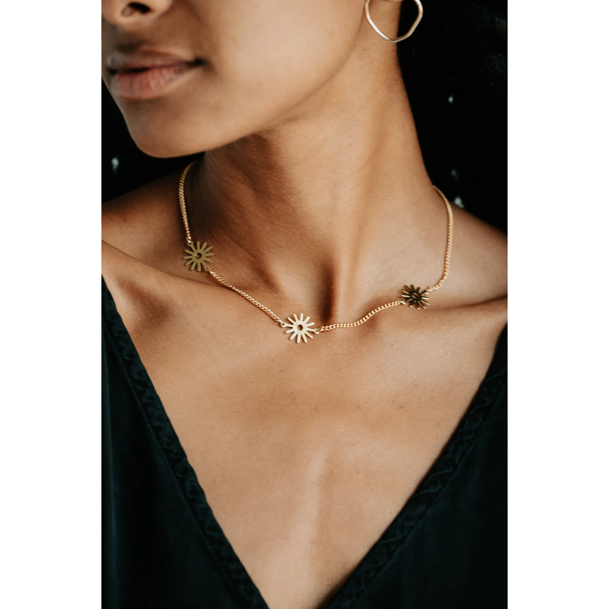 Daisy Chain Necklace