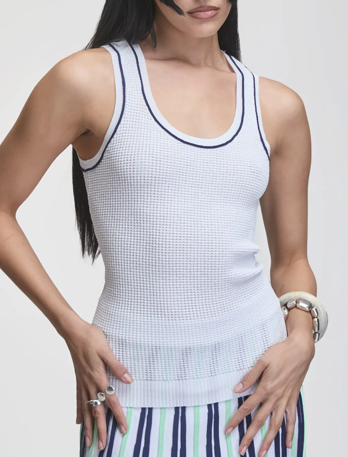 DEUCE TANK