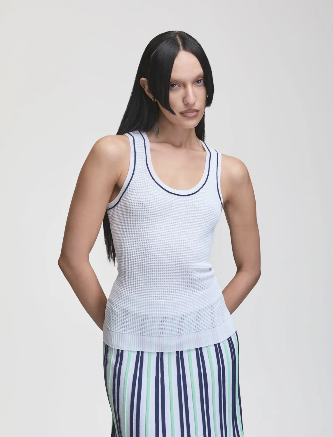 DEUCE TANK