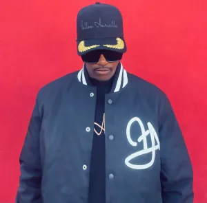 Fallon Aurielle Signature Classic Embroidered Trucker Snapback Hat (Black & Yellow Gold)