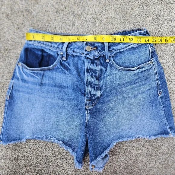 Good American Short Bombshell Shadow Pocket High Waist Button Fly Jean Size 6/28