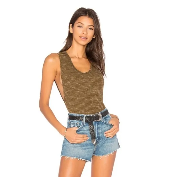 GRLFRND Cindy High Rise Distressed Denim Shorts size 28