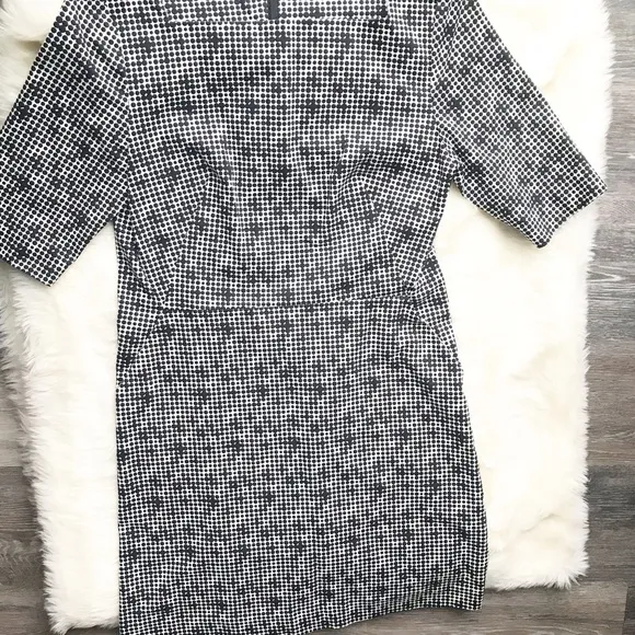 Kate Spade Slash Pocket Sunspot Shift Dress