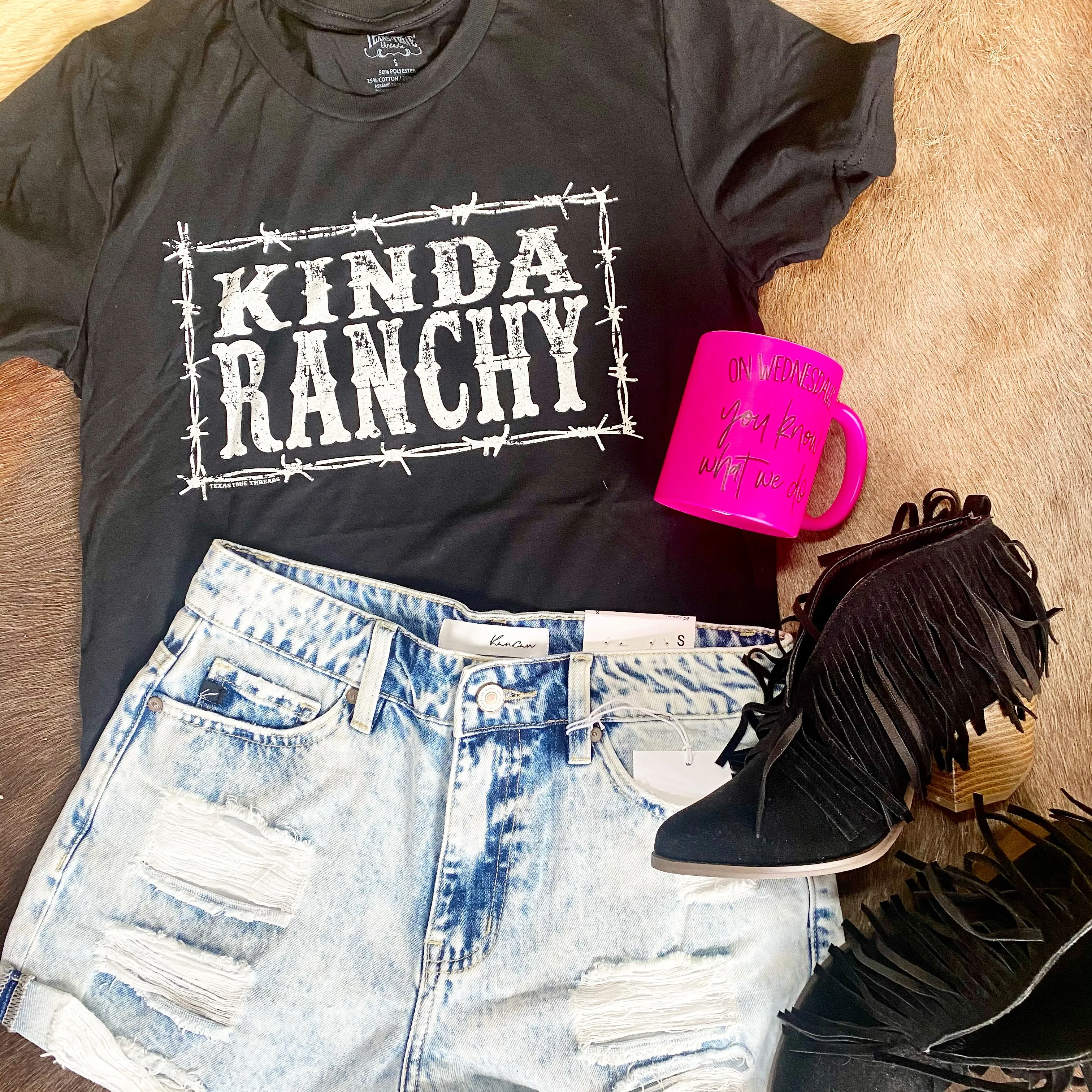 Kinda Ranchy, Graphic T