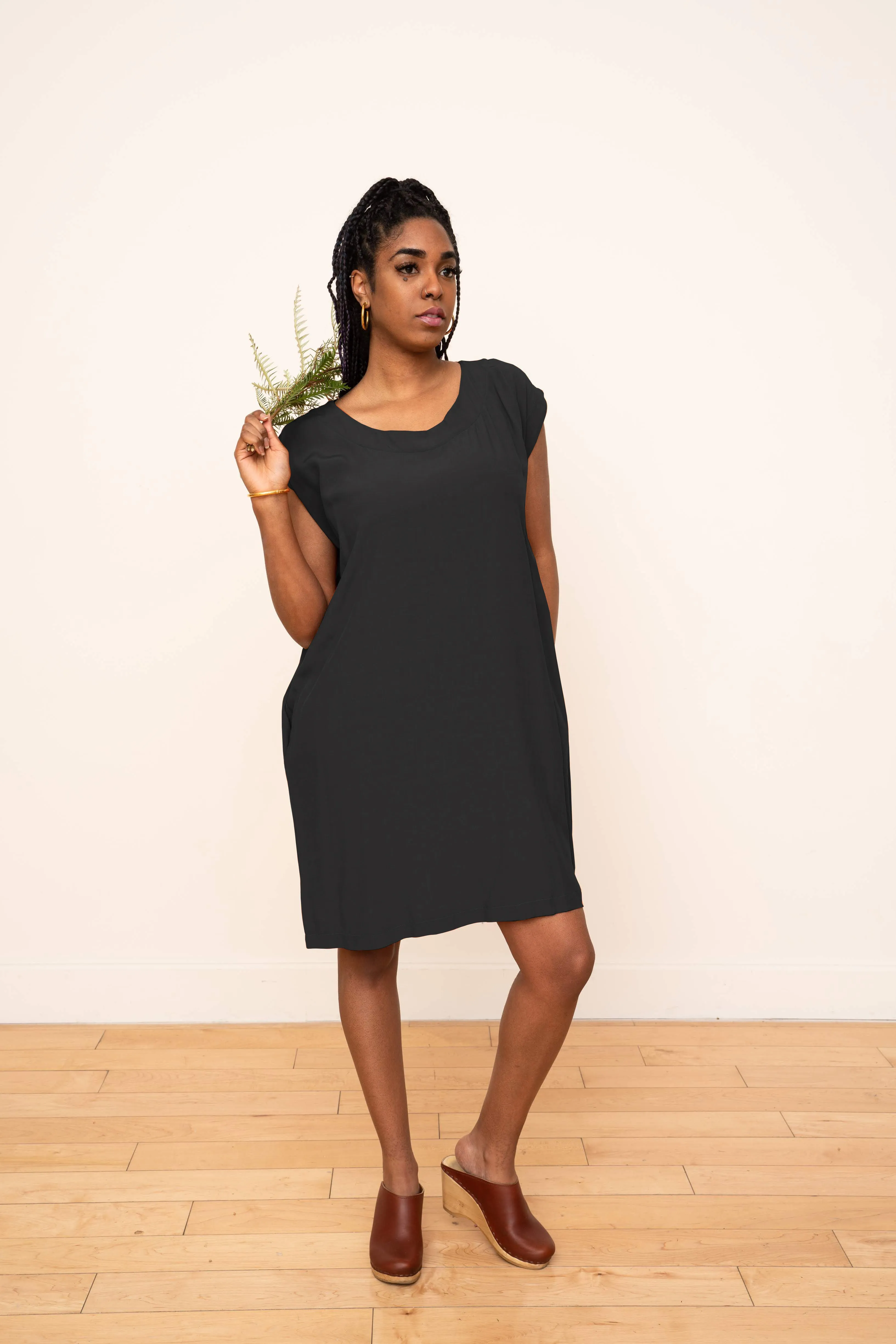 Laguna Shift Dress in Black