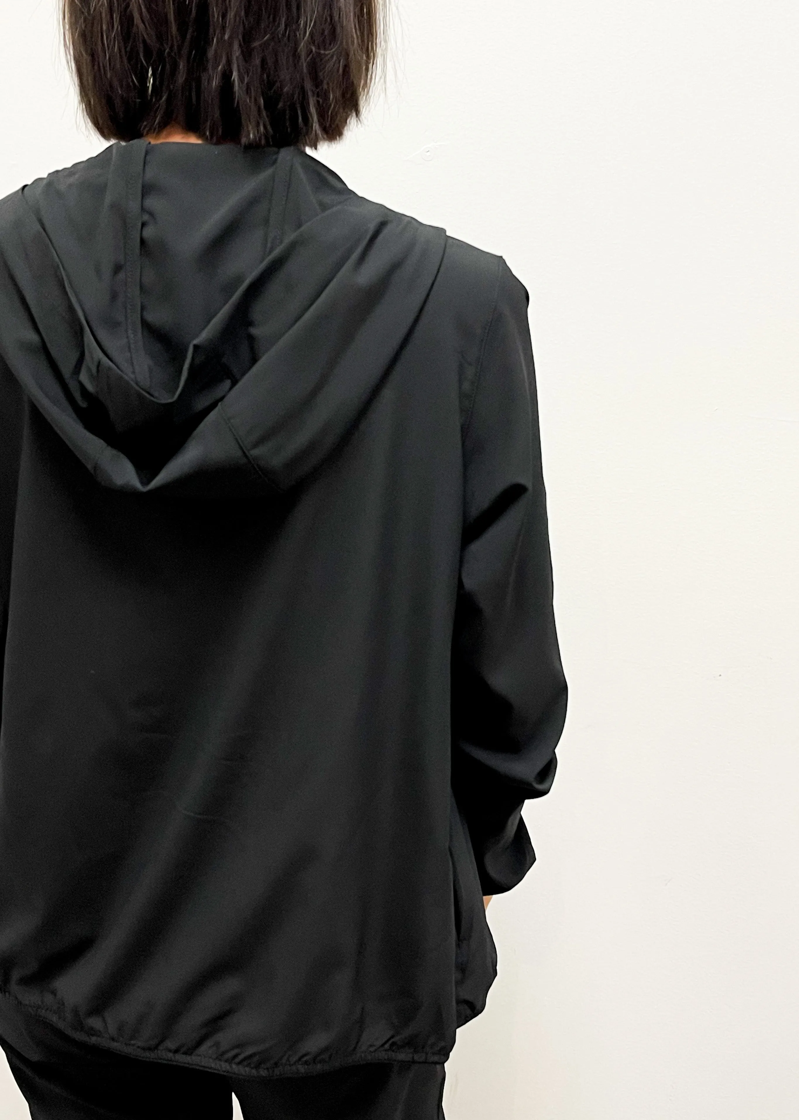 LBLOX Essential Run Jacket - Black