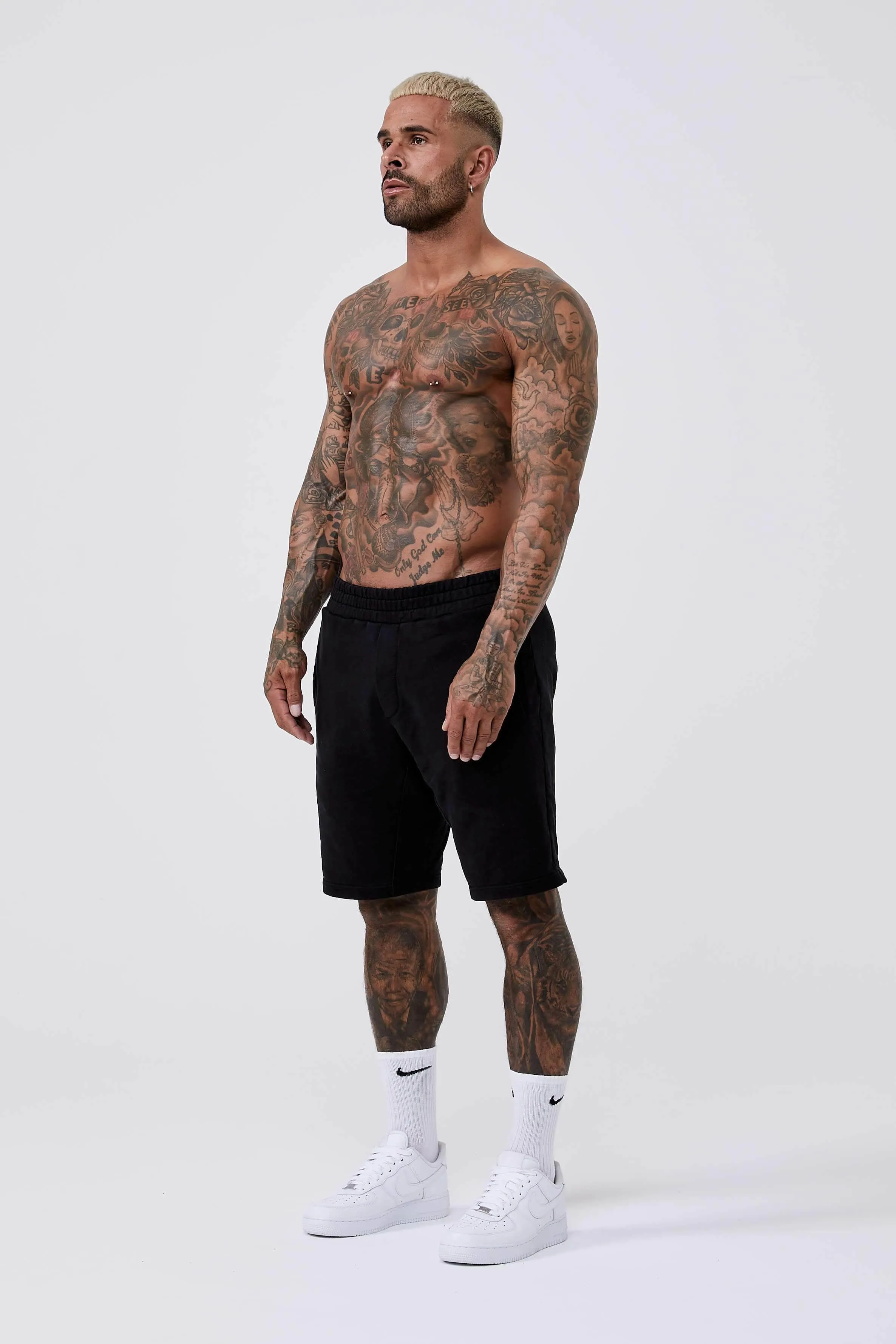 LEGEND BASICS SWEATSHORT - BLACK