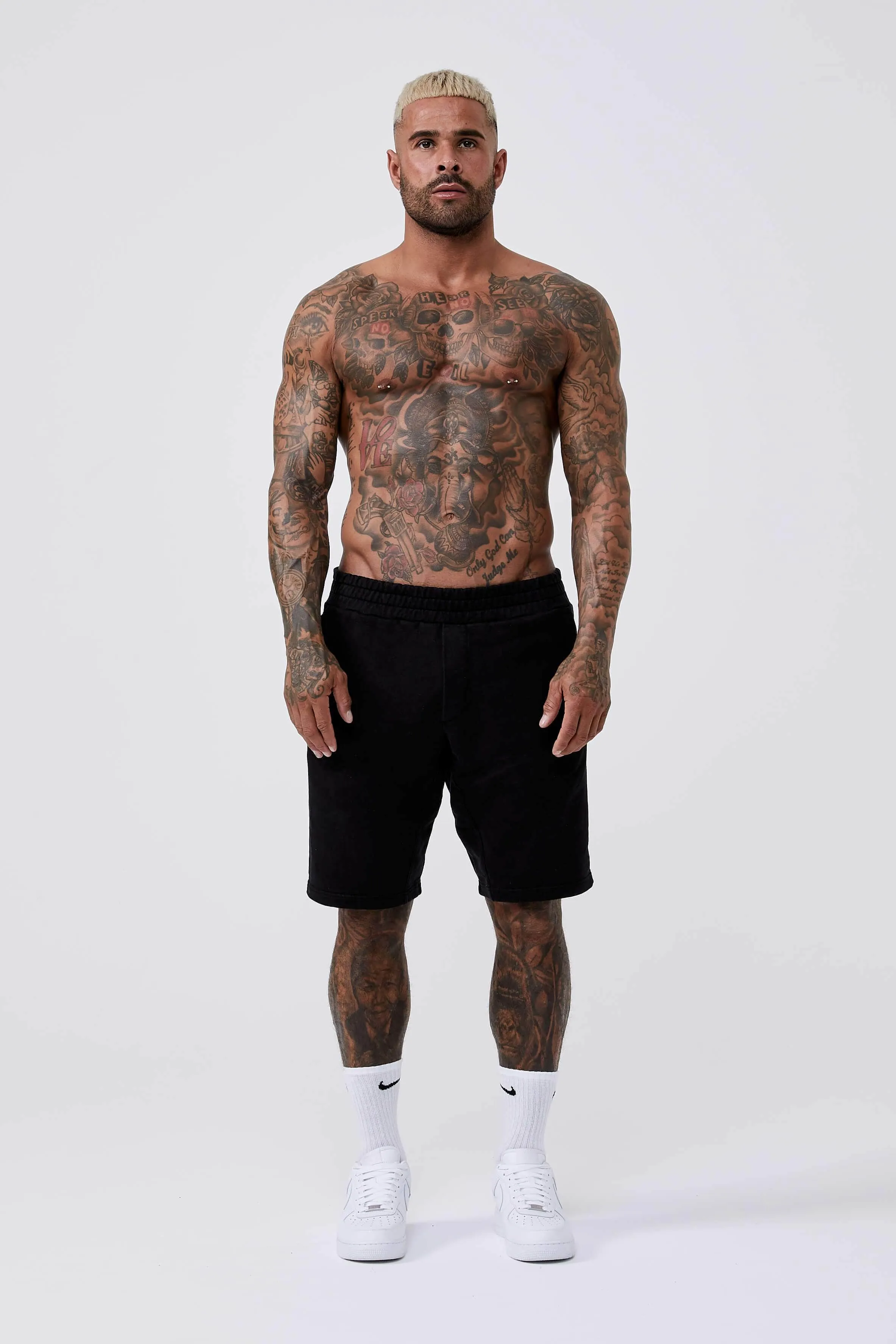 LEGEND BASICS SWEATSHORT - BLACK