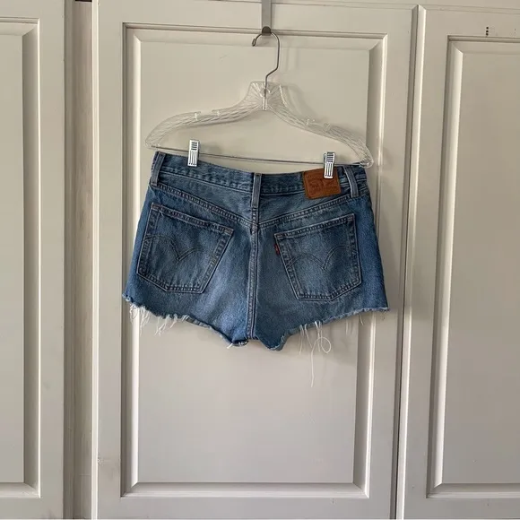 Levi’s 501 cut off button fly distressed medium wash denim shorts, Size …