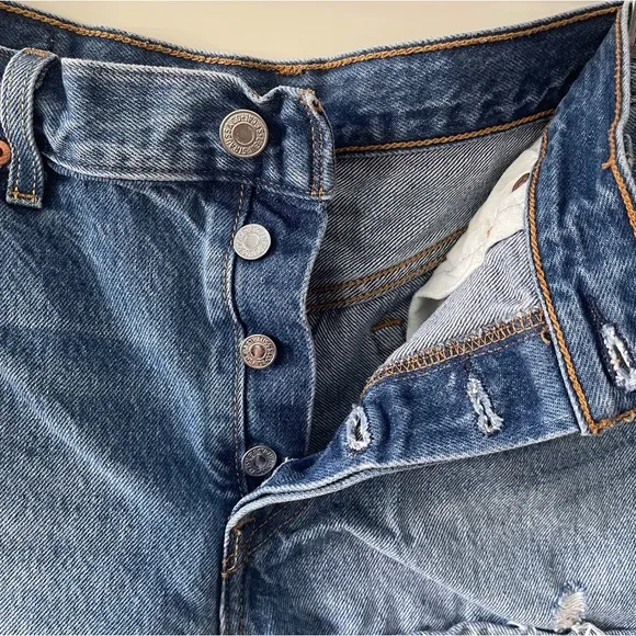 Levi’s 501 cut off button fly distressed medium wash denim shorts, Size …