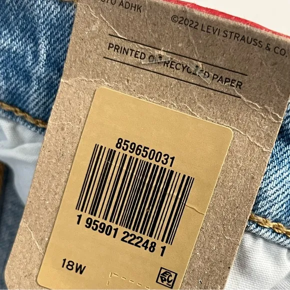 Levi's 501 high rise mid thigh Denim cut off Shorts 18W NWT