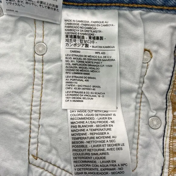 Levi's 501 Mid-Rise Distressed Cuff Denim Shorts size 30 NWT