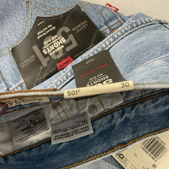 Levi's 501 Mid-Rise Distressed Cuff Denim Shorts size 30 NWT