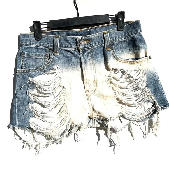 LF Levi’s one of a kind FURST dip dyed jean shorts 30 denim