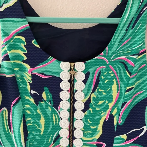 Lilly Pulitzer Cathy Shift Dress, EUC, Size 6 Palm trees in beautiful colors