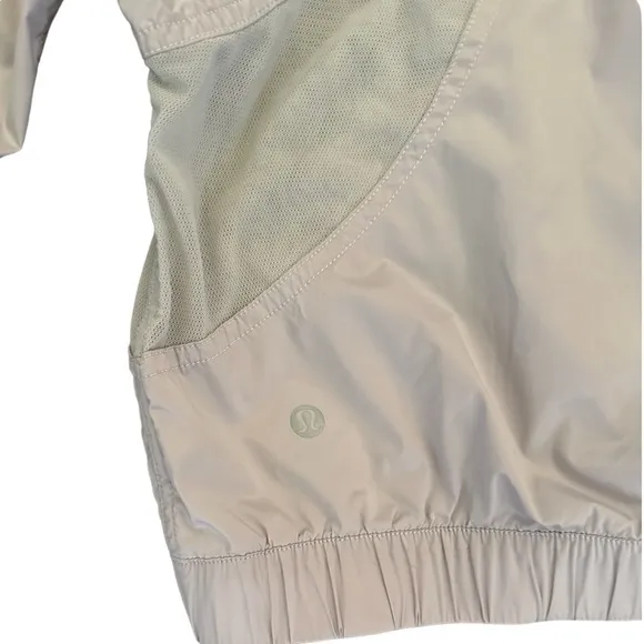 Lululemon Before Dawn Lightweight Cropped Jacket, Chrome, Size 4