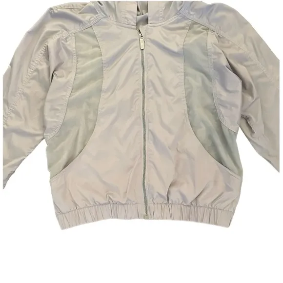 Lululemon Before Dawn Lightweight Cropped Jacket, Chrome, Size 4
