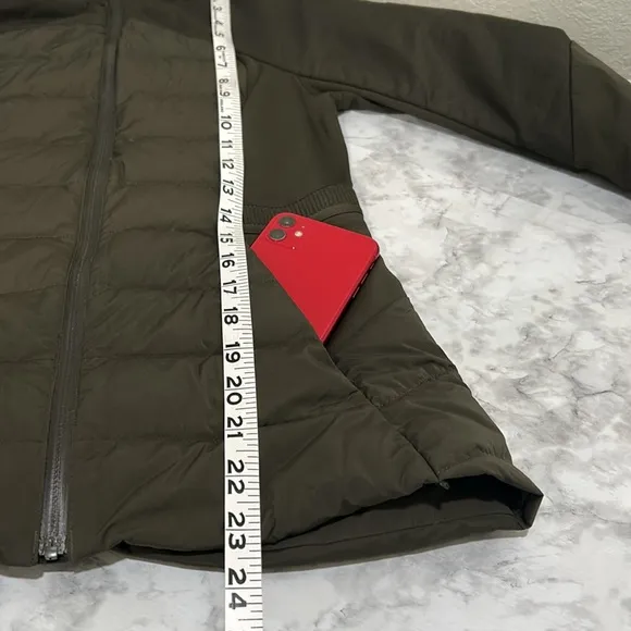 LULULEMON WOMEN ZIPPER HOODED JACKET OLIVE GREEN LIGHTWEIGHT SZ 2