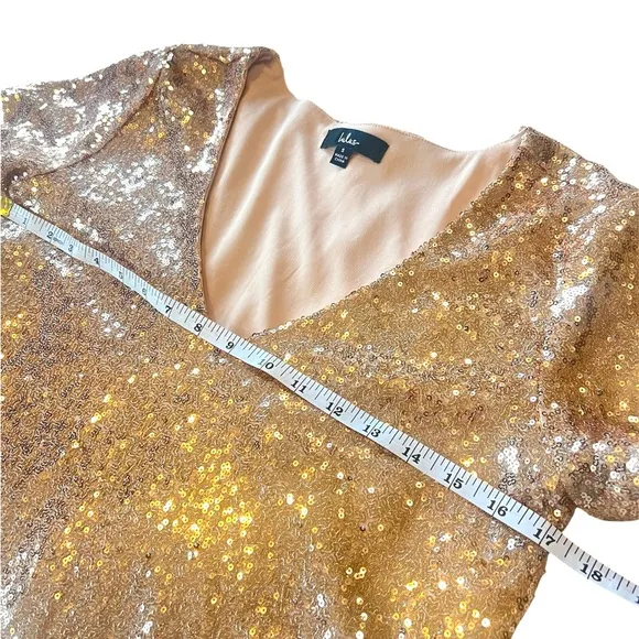 Lulus Light Up the Night Champagne Sequin short sleeve mini Dress size small