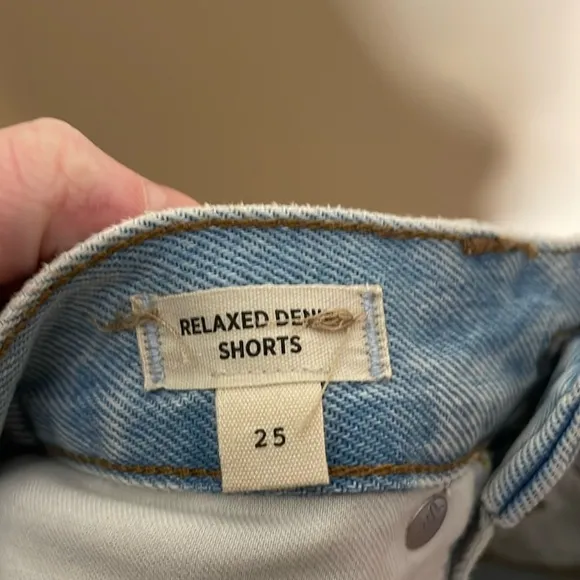 Madewell High Rise Relaxed Denim Shorts in Essen Wash