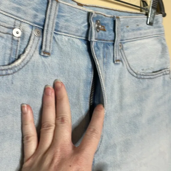 Madewell High Rise Relaxed Denim Shorts in Essen Wash