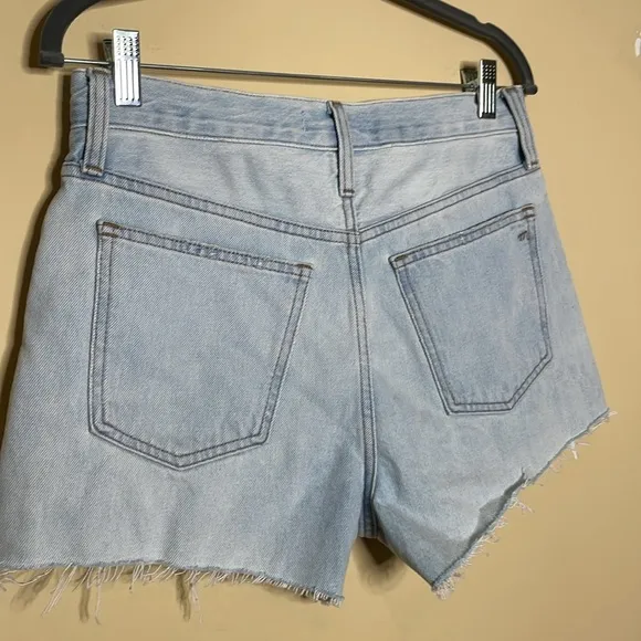 Madewell High Rise Relaxed Denim Shorts in Essen Wash