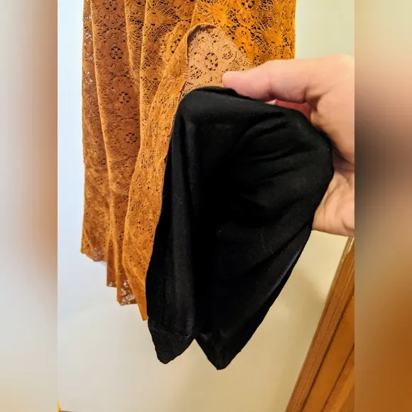 Maeve Anthropologie Burnt Gold/Yellow Amis Velvet Ruffle Shift Dress NWT…