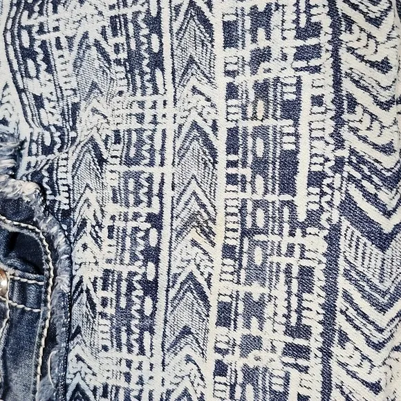 MISS ME EMBROIDERED AZTEC PRINT RHINESTONES RAW-EDGE SIGNATURE DENIM SHO…