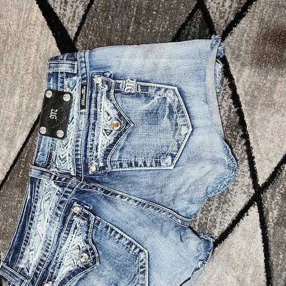 MISS ME EMBROIDERED AZTEC PRINT RHINESTONES RAW-EDGE SIGNATURE DENIM SHO…