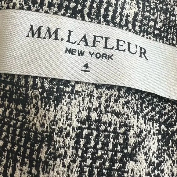 MM Lafleur Etsuko Abstract Shift Dress Pockets in crackle Women’s size 4