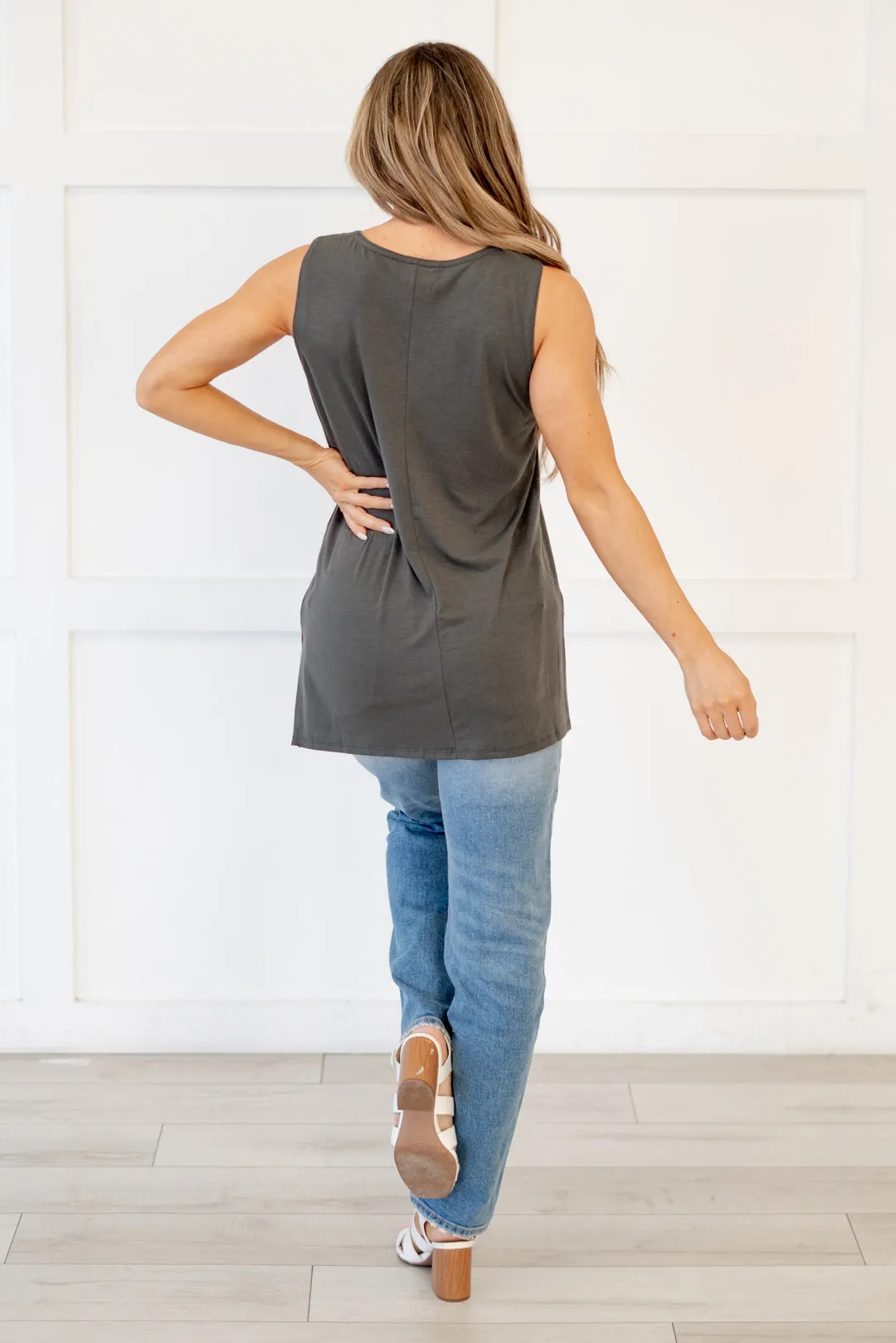 Neutral Sleeveless Round Neck Top