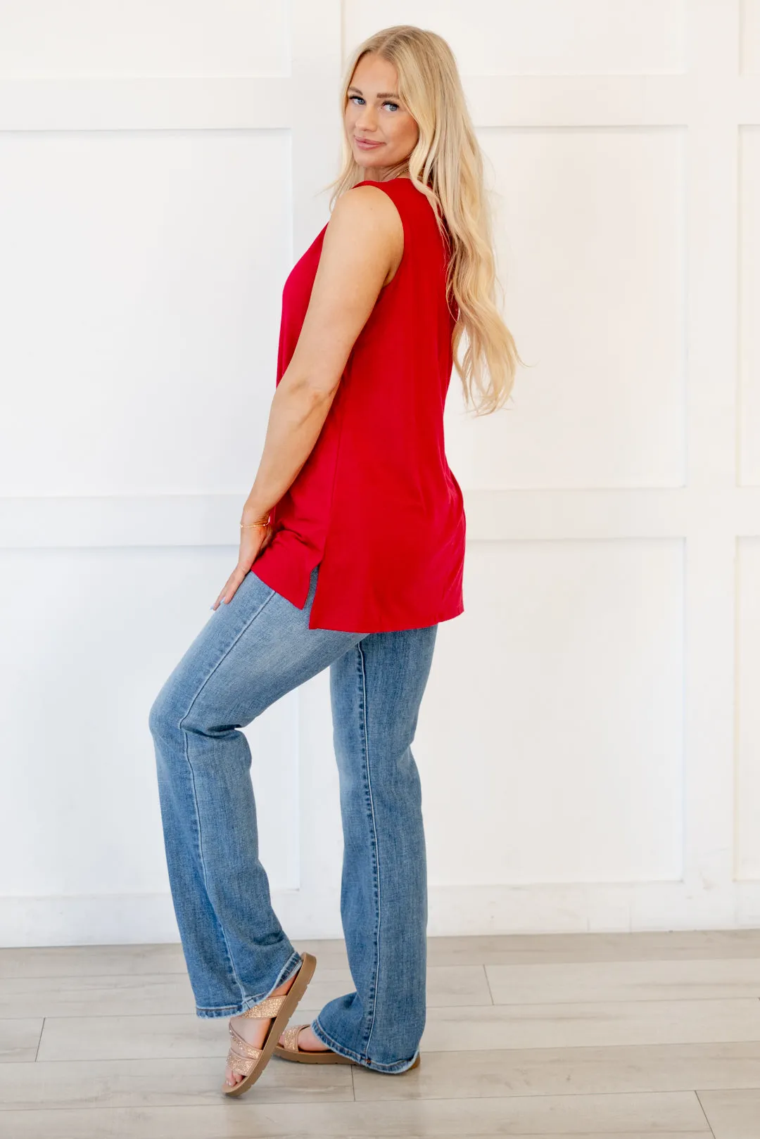 Neutral Sleeveless Round Neck Top