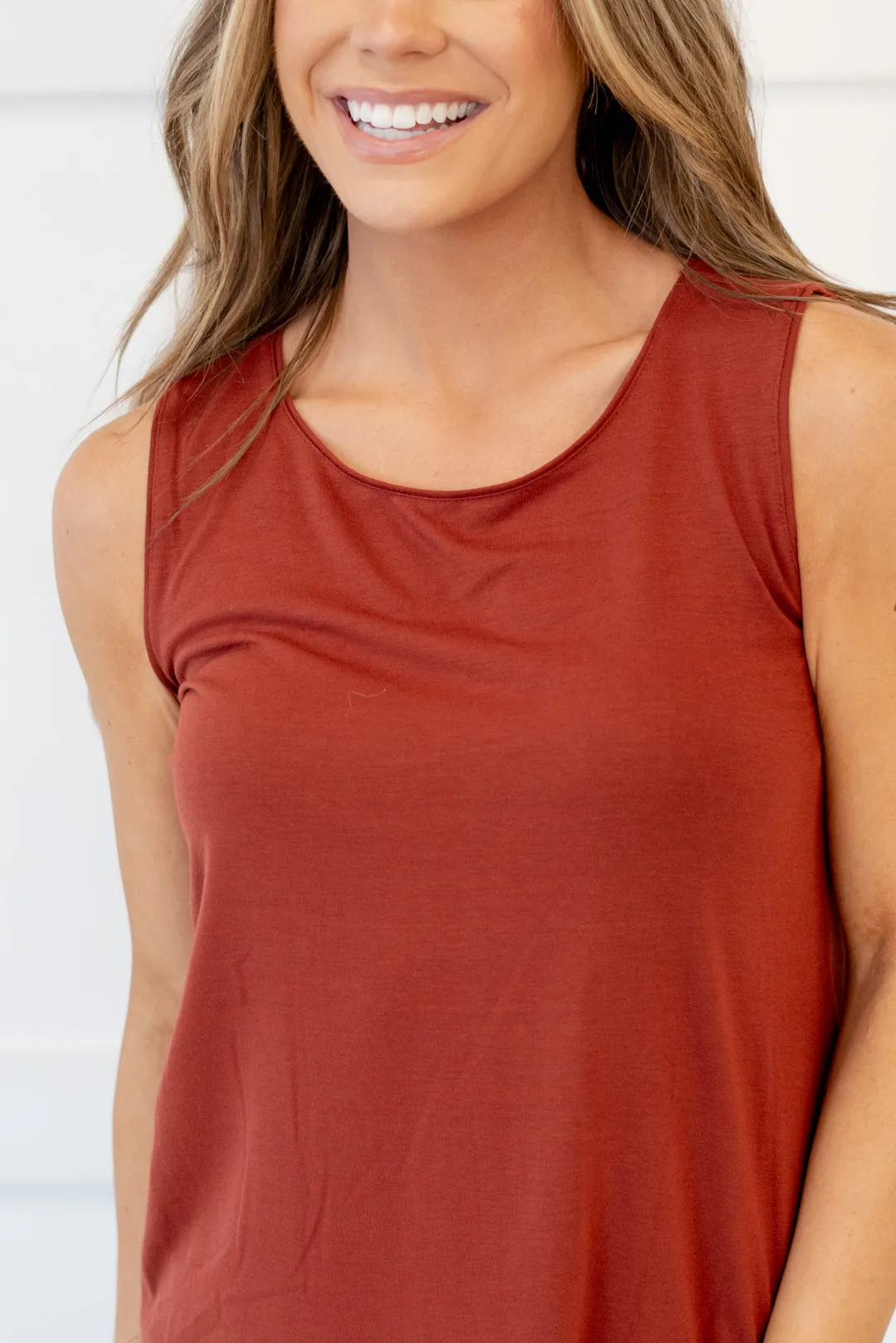 Neutral Sleeveless Round Neck Top