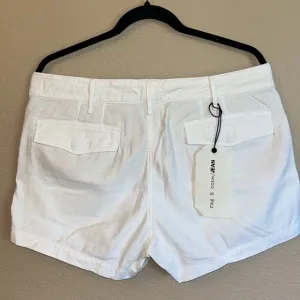 NEW! rag &amp; bone White Cargo Shorts Size 28