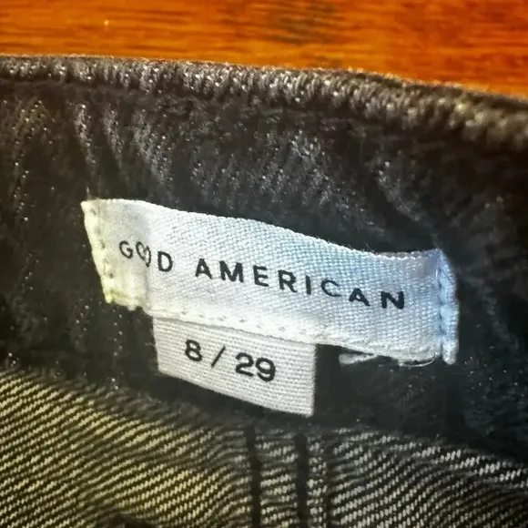 NWT Good American Good 90’s Black Washed Denim Jean Shorts Fringe Hem Sz 8 / 20