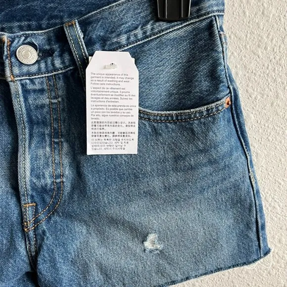 NWT Levi's Women's 501 Denim Jean Shorts Size 25 Style CW-4217